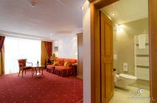 Hotel Alpenroyal - Toilette mit WC Suite 545