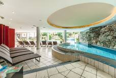 Design Hotel Feldmilla - Gradini per la piscina coperta