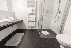 Feel good Resort Johannis - Badezimmer Suite 225