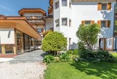 Hotel Chalet Corso - Gradini