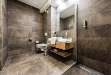 Hotel Gnaid - Badezimmer 204
