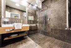 Hotel Gnaid - Badezimmer 204