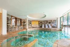 Naturhotel Lüsnerhof - Piscina coperta e sala relax