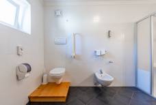 Hotel Teresa - Bad barrierefreies Zimmer Fanes