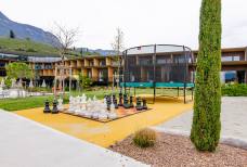 Garten und Spielplatz