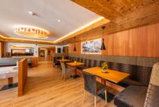 Bar und Speisesaal