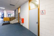 Eislaufplatz Meranarena - WC im Umkleidebereich