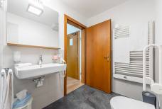 Hotel Alpenfrieden - Bad Zimmer 106 (Haupthaus)