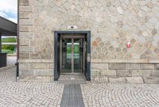 Bahnhof Bruneck - Fahrstuhl Gleis 1