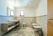 Sterzinger Moos - Zimmer 220 - Badezimmer