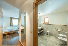 Sterzinger Moos - Zimmer 220 - Badezimmer