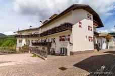 Hotel Zum Rössl - Zugangsweg