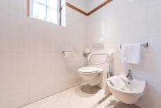 Bagno della stanza 105