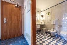 Hotel Passo Monte Croce - Bagno camera 415