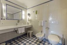 Hotel Passo Monte Croce - Bagno camera 415