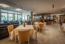Speisesaal und Bar