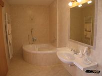 Alphotel Tyrol - Bad Suite