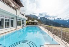 Hotel Schönblick - Piscina e giardino