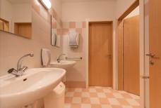 WC (Damen)
