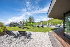 Hotel Viertler - Garten und Kinderspielplatz