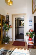 Pension Alexandres: Fahrstuhl