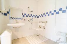 Alpinpool - Toilette im Saunabereich