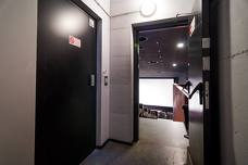 Capitolkino - Filmclub Bozen: Hebebühne zum Kinosaal 1