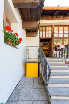 Restaurant Sandwirt - Hebebühne