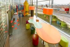 McDonalds Bolzano: Sala ristorante per bambini