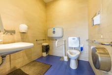 McDonalds Bolzano: Bagno per persone disabili