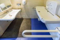 McDonalds Bolzano: Bagno per persone disabili