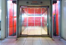 McDonalds Bolzano: Ascensore
