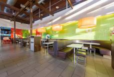 McDonalds Bozen: Restaurant und Speisesaal 