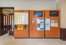 Ingresso, biglietteria e sala d'attesa