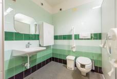 Cabinovia Klausberg Express: servizi igienici con bagno accessibile per persone con disabilità - Bagno delle donne
