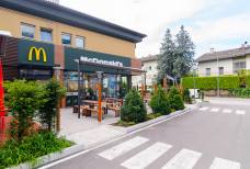 McDonald's - Terrazza e parco giochi