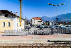 Rampe zum Bahnsteig 1