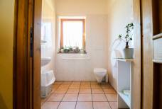 Toilette Bahnhof Bar in Terlan