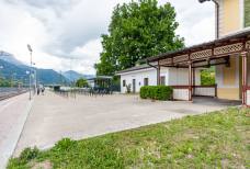 Bahnsteig 1