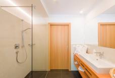 Hotel Tonzhaus - Bagno Camera