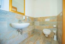 Hotel Teutschhaus - WC Saunabereich