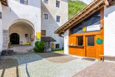 Innenhof und Kasse
