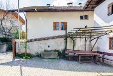 Innenhof und Kasse