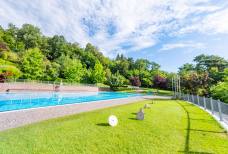 Piscina lago di Monticolo