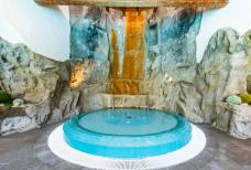 Hallenbad