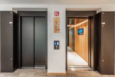 Tratterhof - Mountain Sky Hotel - Ascensore reception