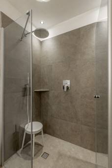 Residence Bergheim - Ferienwohnung Pragser Wildsee - Großes Bad