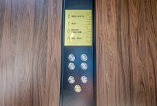 Bistro Stochas - Fahrstuhl 