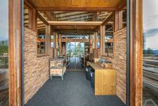 Helmrestaurant - Restaurant