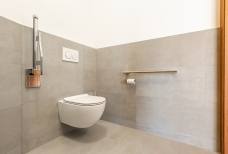 Urlaub auf dem Bauernhof Preglhof - WC im Frühstücks- und Aufenthaltsraum